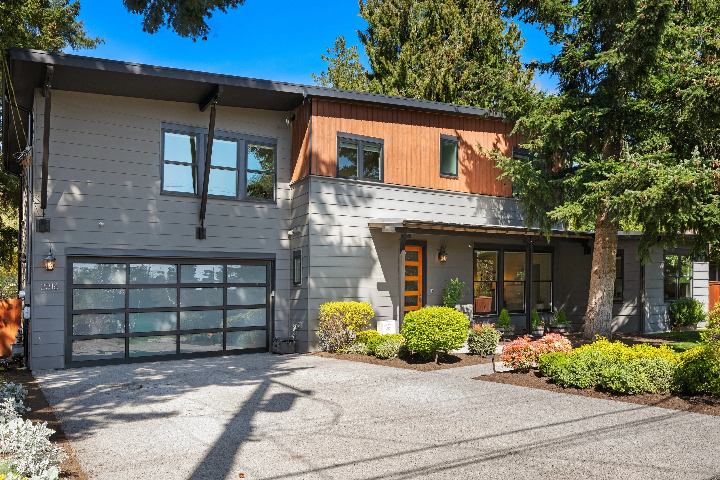 Arinco-houseです 206 N Grand Ave, Pasadena, CA 91103 | Homes.com